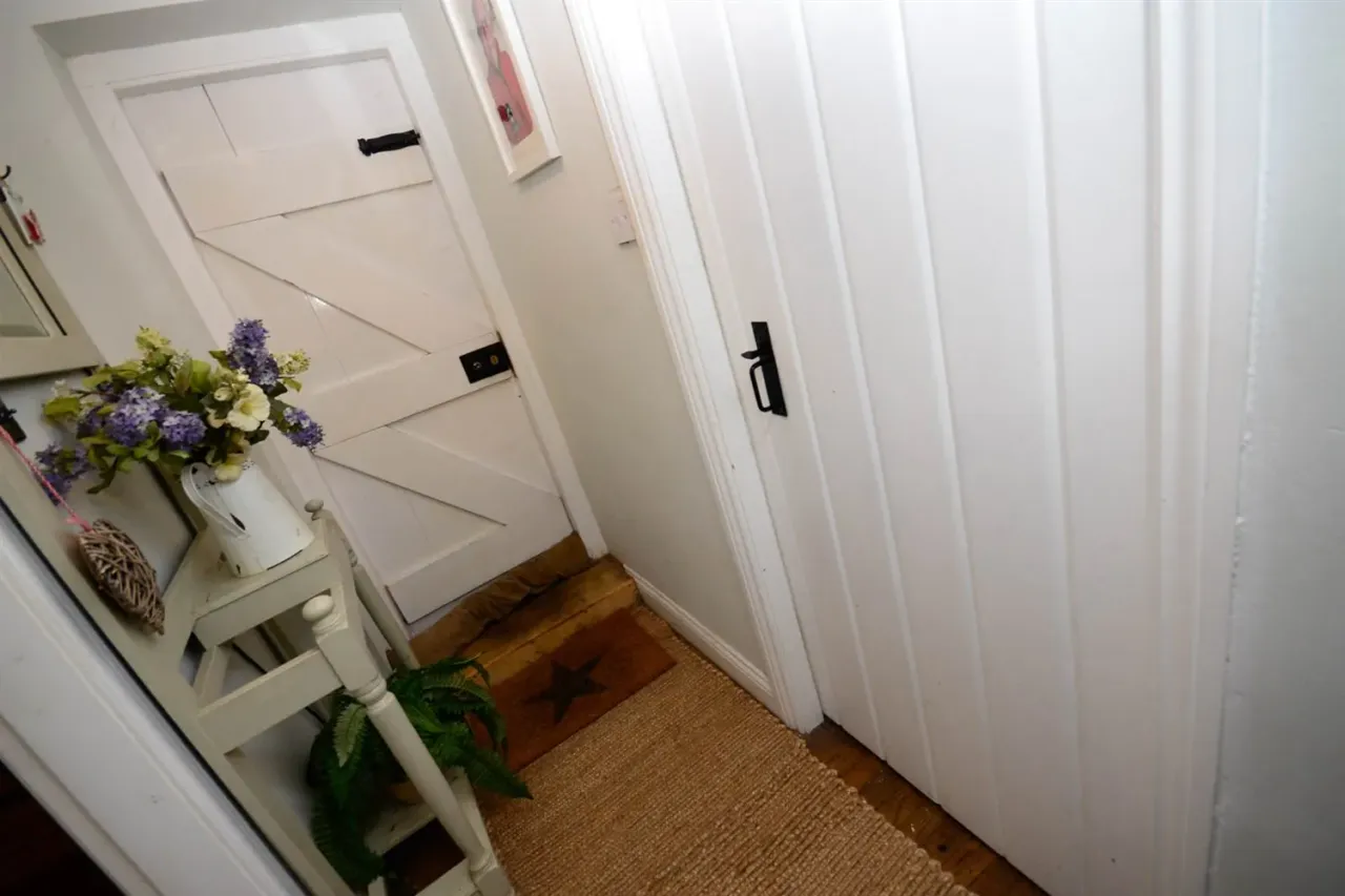 White Cottages, Monkton Village, NE32, photo 10