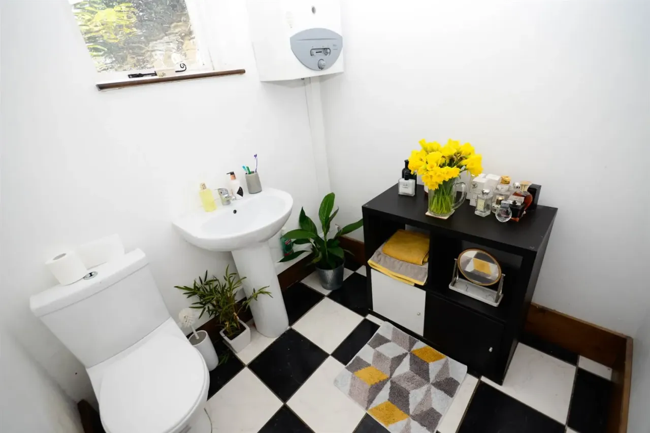 White Cottages, Monkton Village, NE32, photo 9
