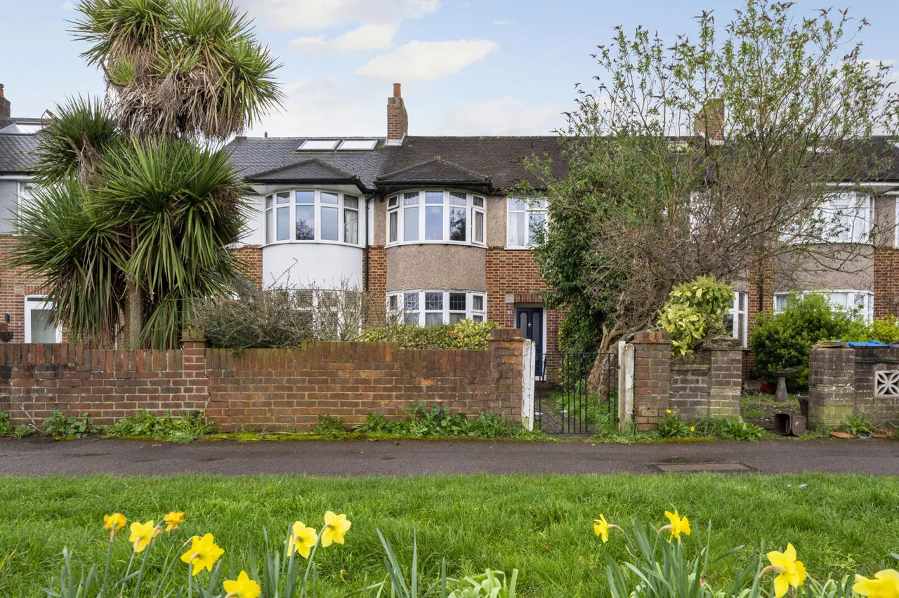 Bushey Road, Raynes Park, SW20, photo 16