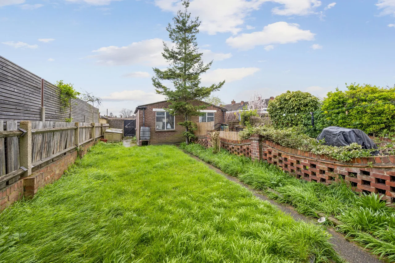 Bushey Road, Raynes Park, SW20, photo 5