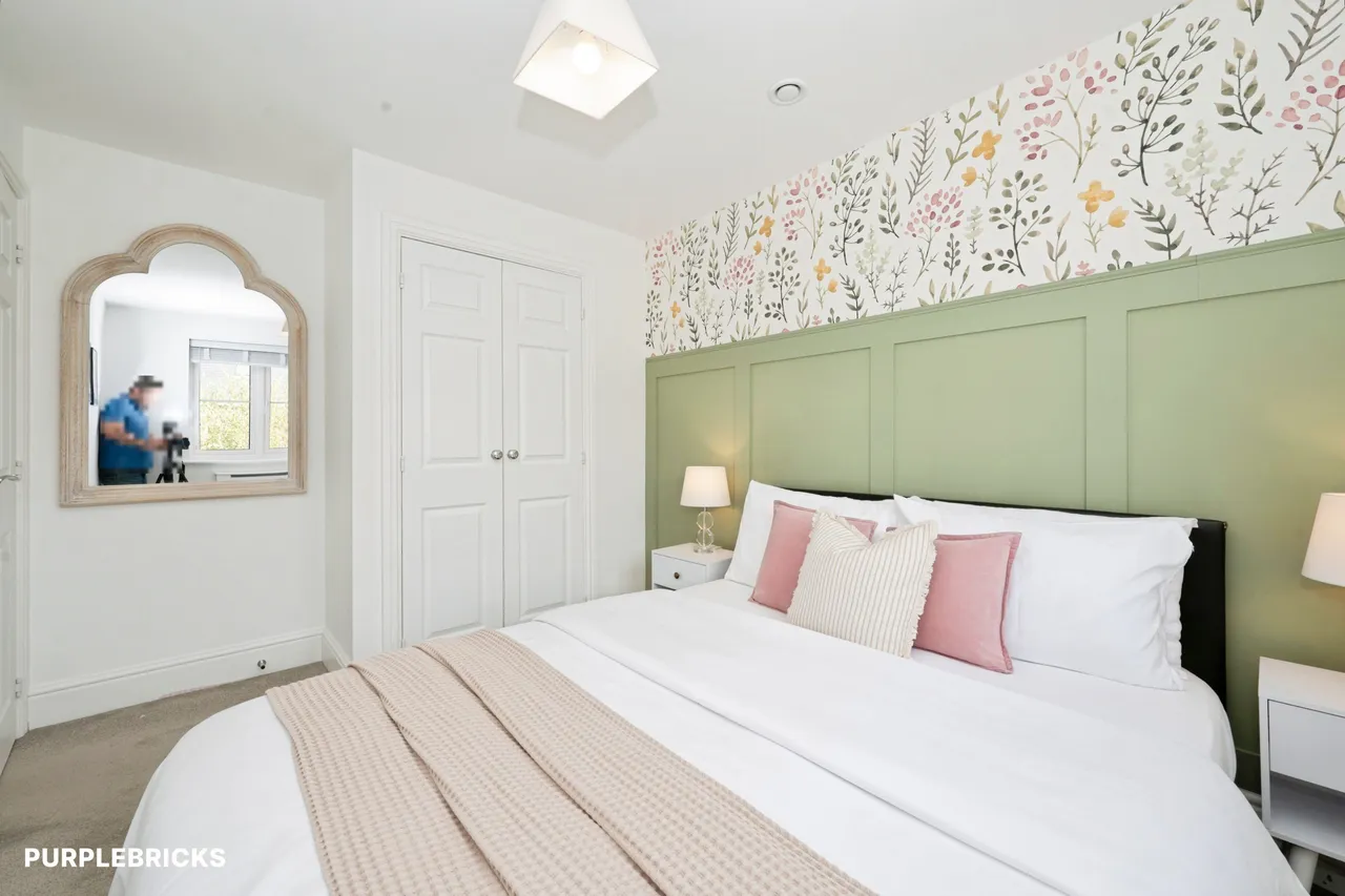 Wisteria Drive, Crawley, RH10, photo 16