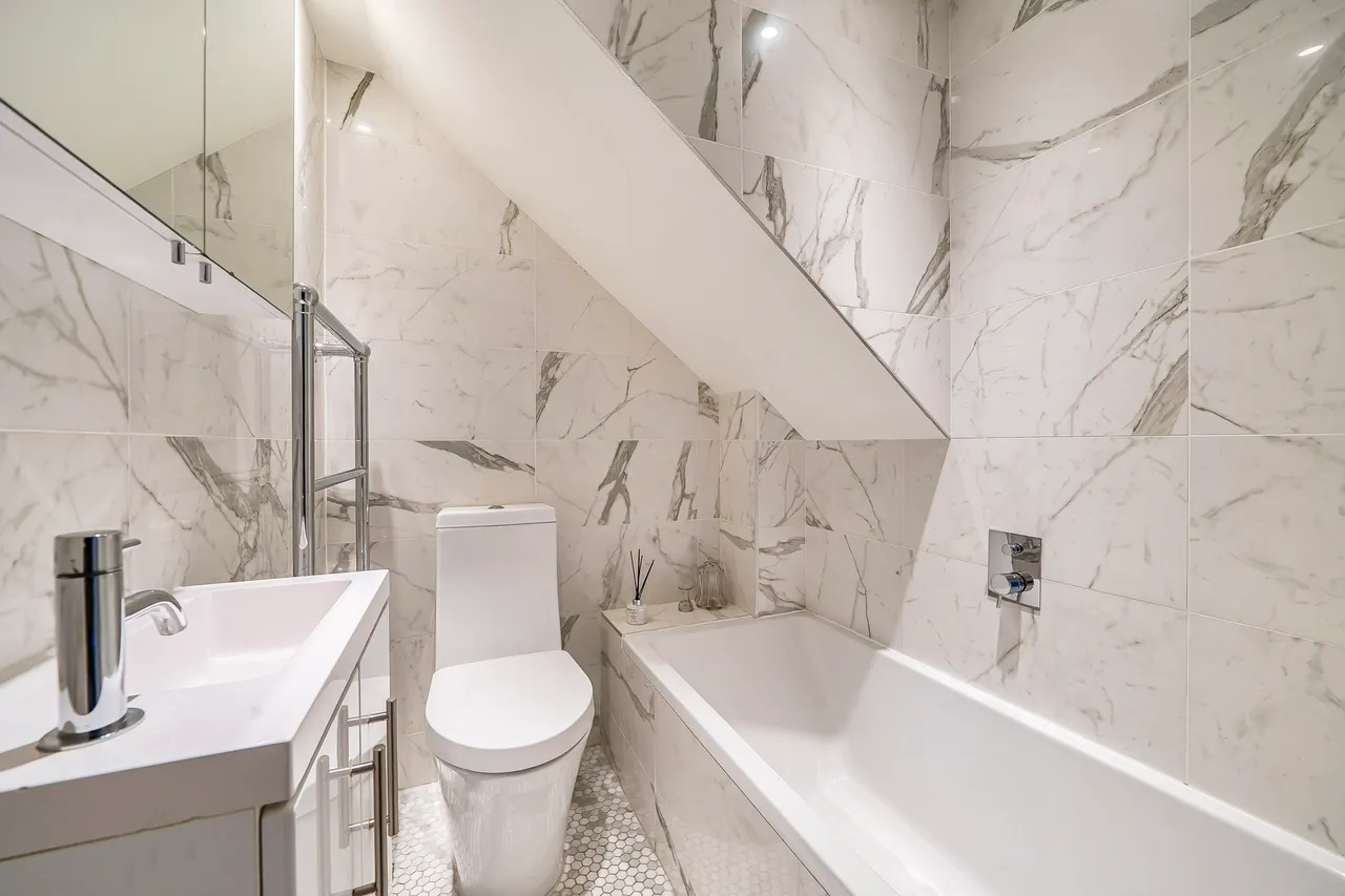 Flat 1, 7 Radipole Road, London, photo 6