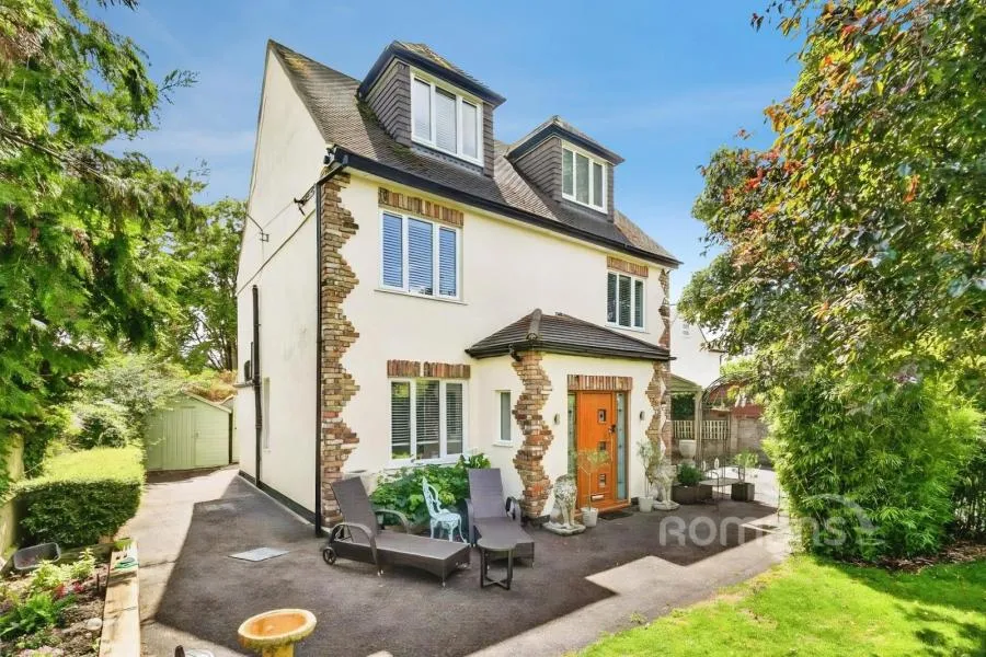 Glebe Road, Old Windsor, SL4, photo 23