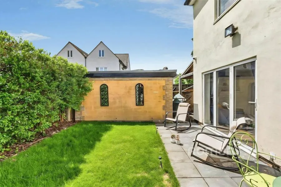 Glebe Road, Old Windsor, SL4, photo 10