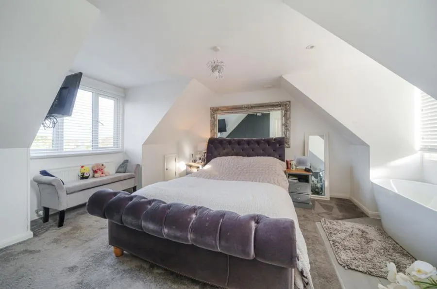 Glebe Road, Old Windsor, SL4, photo 7
