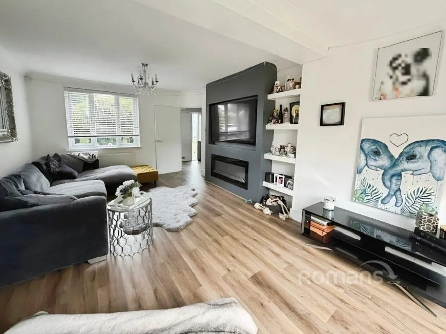 Glebe Road, Old Windsor, SL4, photo 4