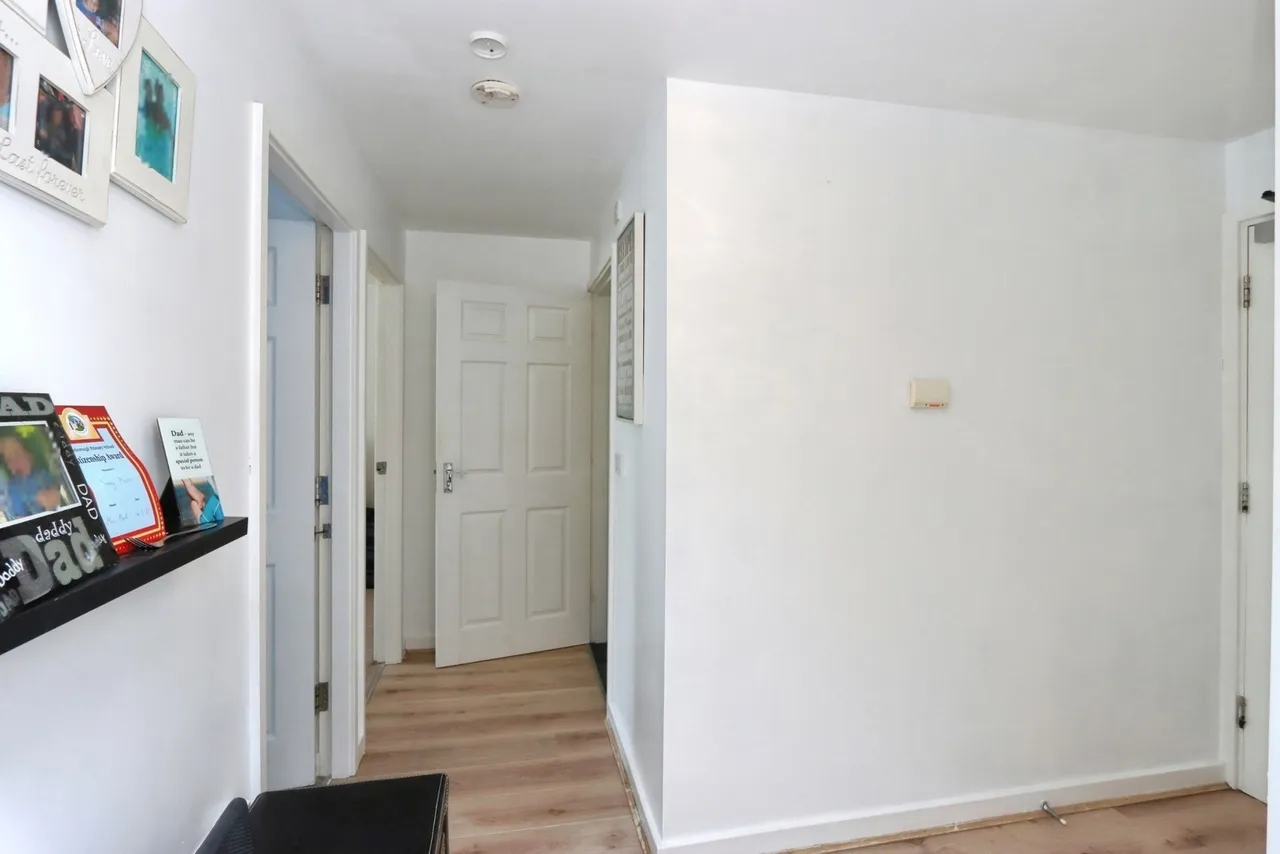 Queen Mary Rise, Sheffield, South Yorkshire, S2, photo 5