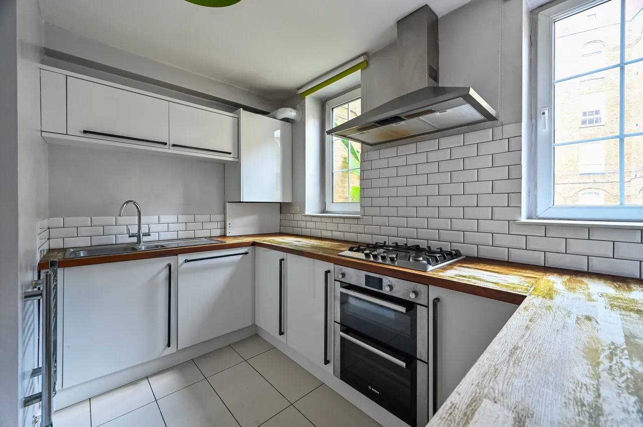 3 Flinders House, Green Bank, London, photo 5