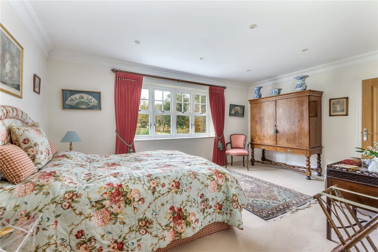 Kings Drive, Midhurst, GU29, photo 11