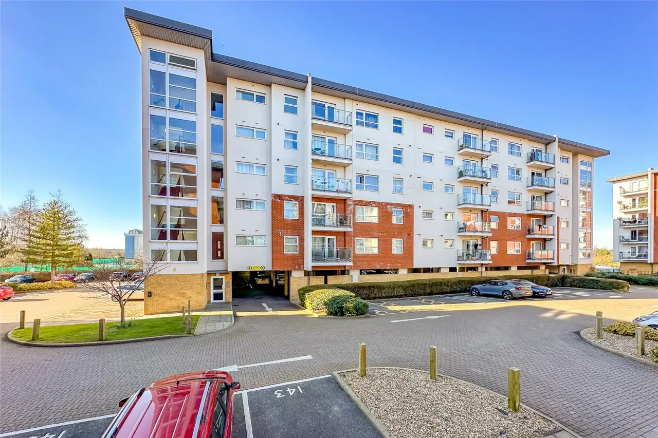 2 bed flat for sale, Clarkson Court, Hatfield, AL10