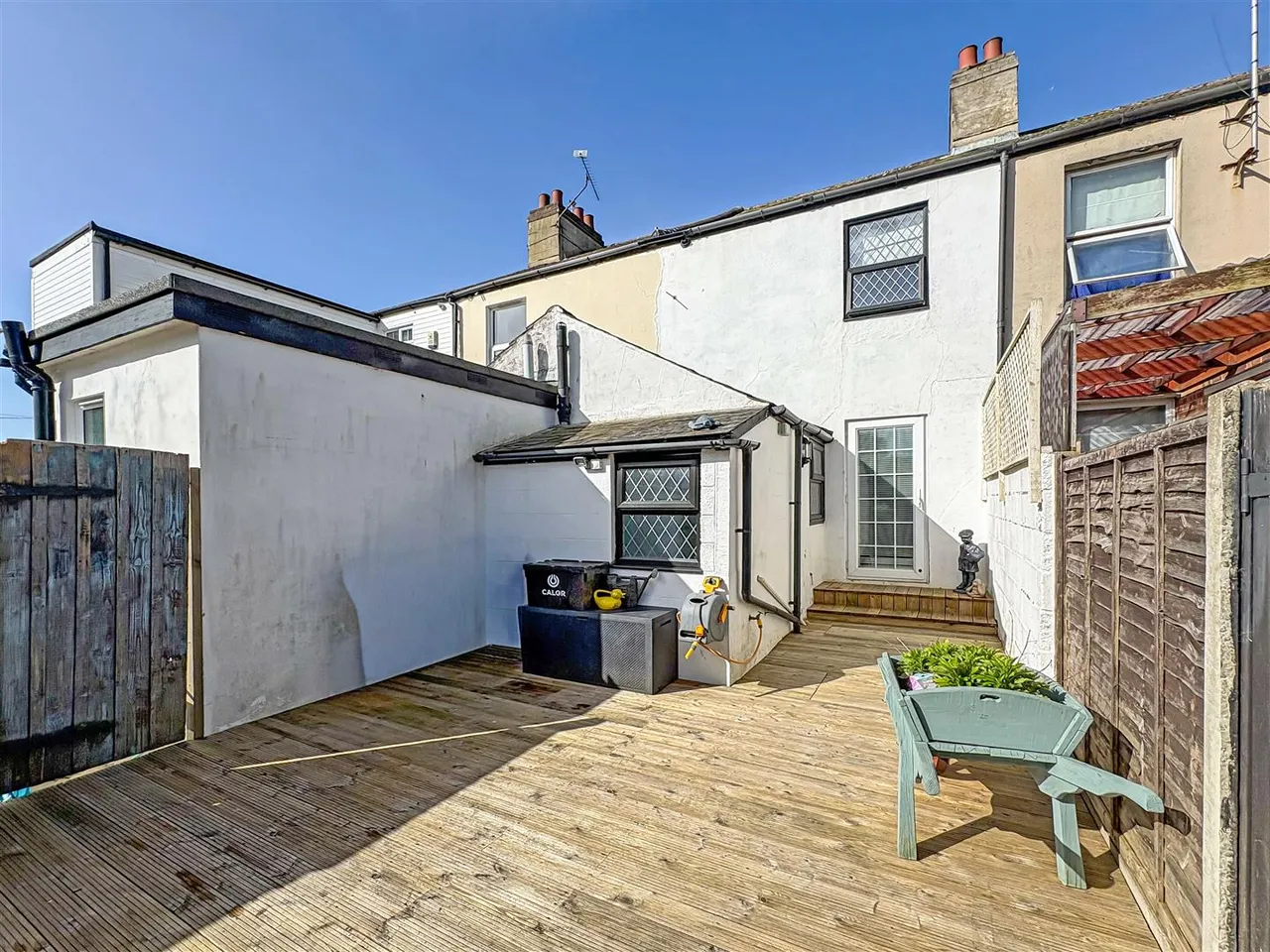 Beaconsfield Road, Wick, photo 16