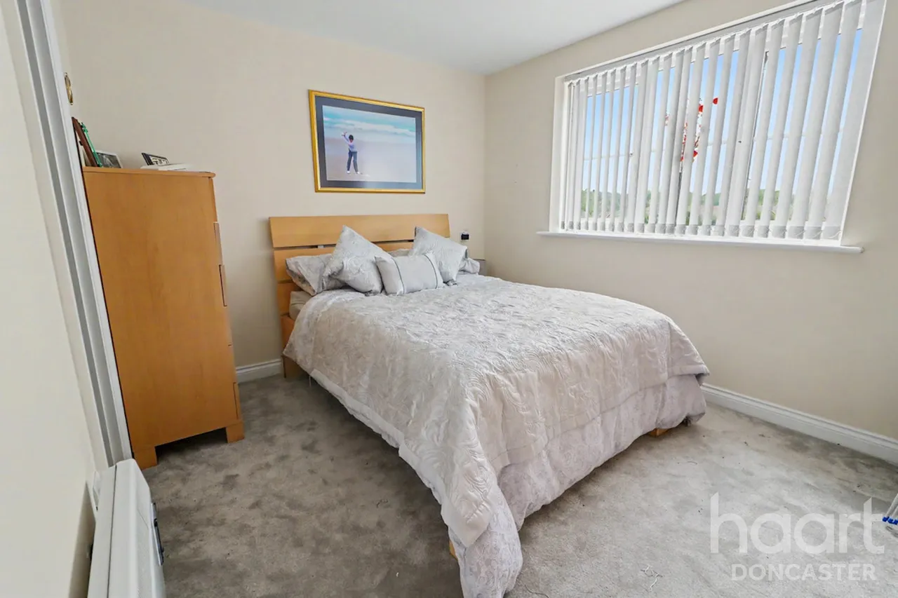 Reeves Way, Armthorpe, DN3, photo 9