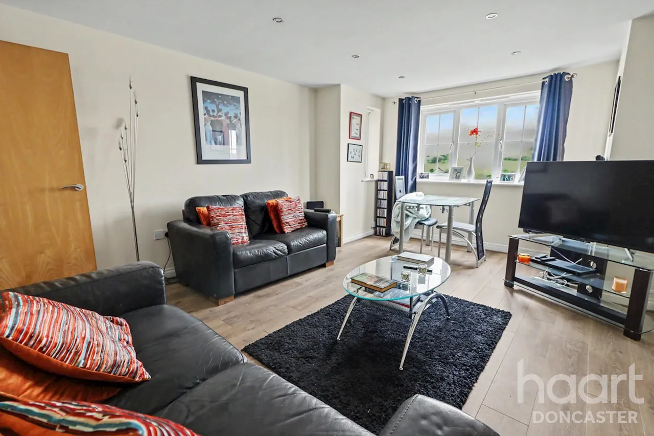 Reeves Way, Armthorpe, DN3, photo 7