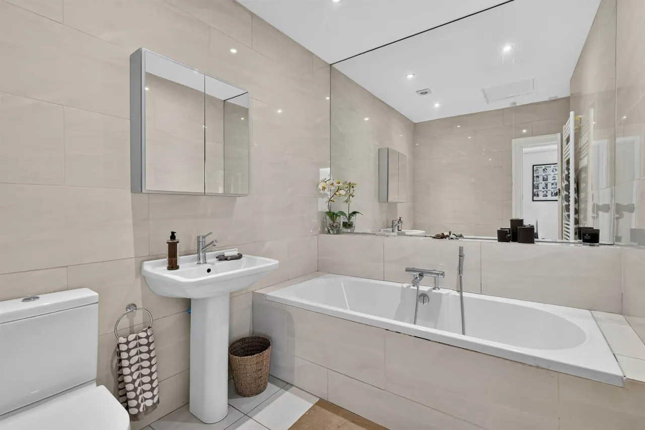 Wandsworth Drive, Belfast, BT4, photo 41