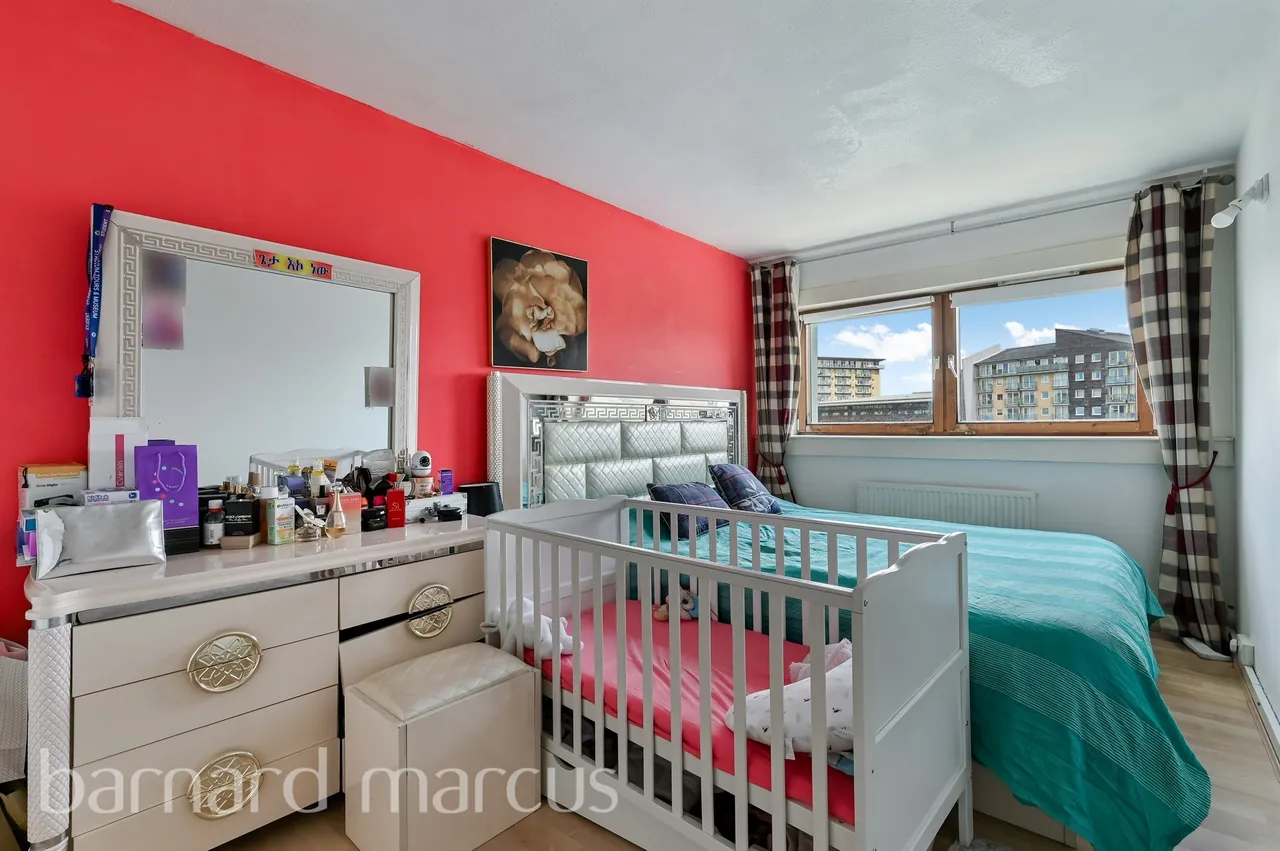 Lemon Grove, Feltham, TW13, photo 6