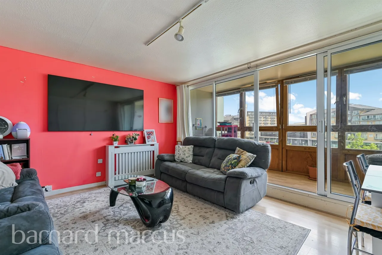 Lemon Grove, Feltham, TW13, photo 2