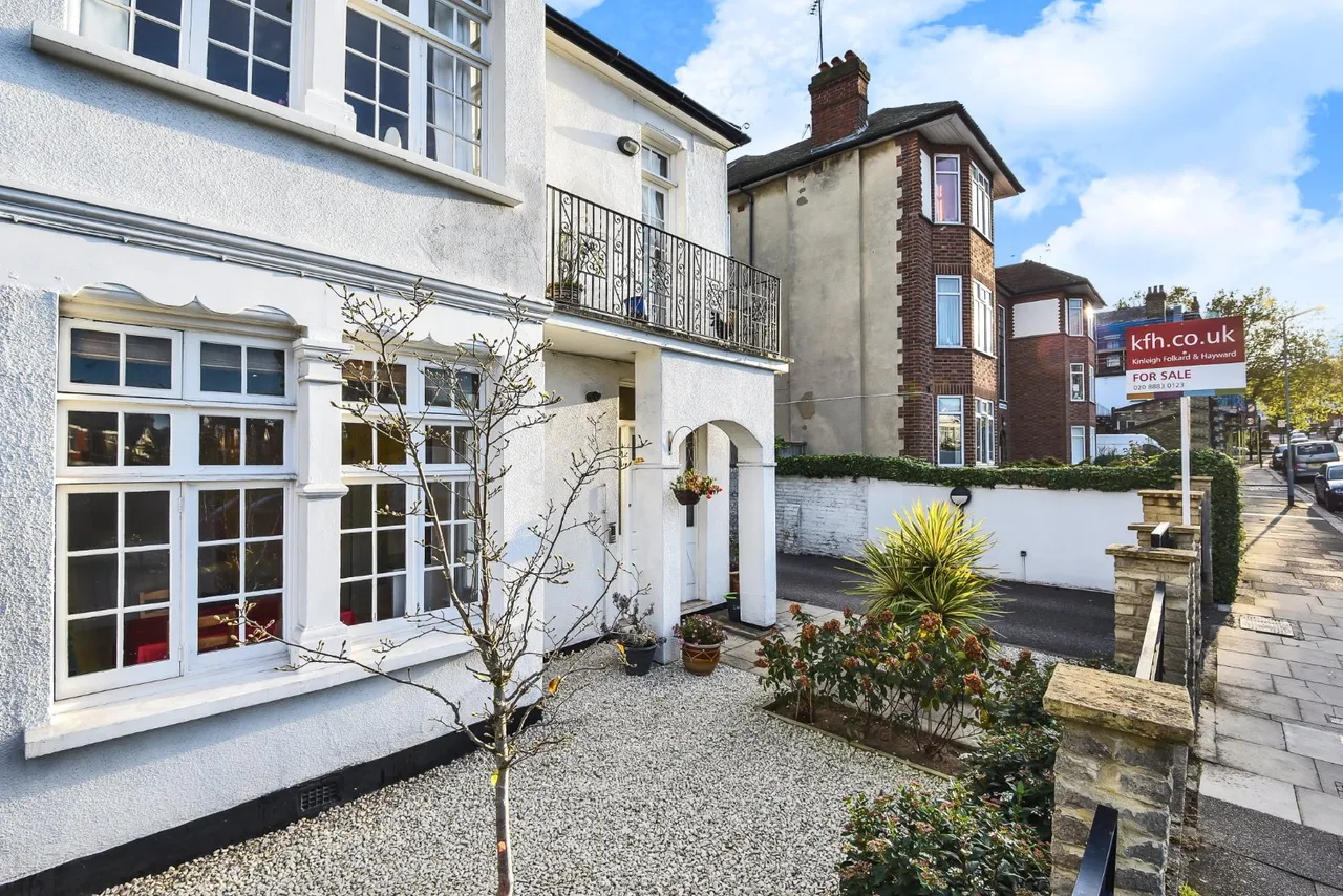 Warwick Road, Bounds Green, N11, photo 14