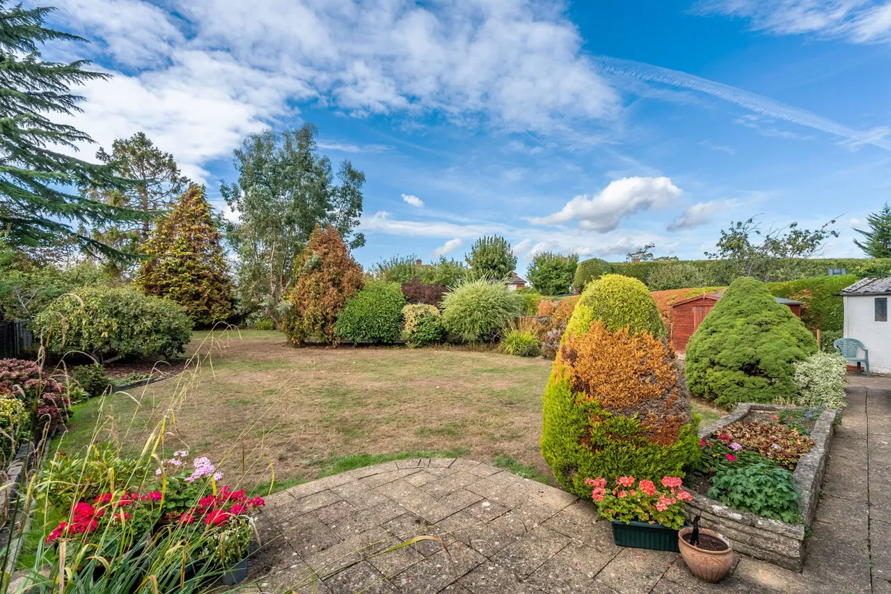 Charlock Way, Burpham, GU1, photo 2