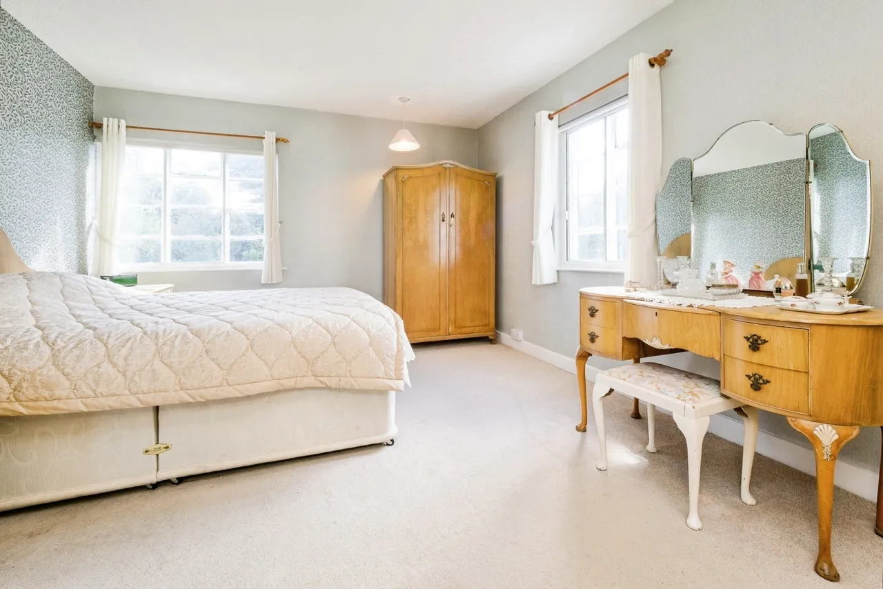 Mount Pleasant Road, Chigwell, IG7, photo 19