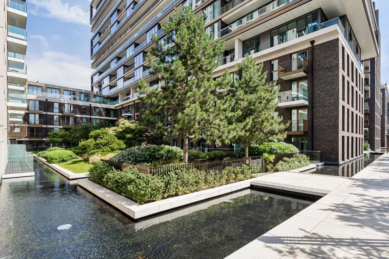 London Dock, London, E1W, photo 5