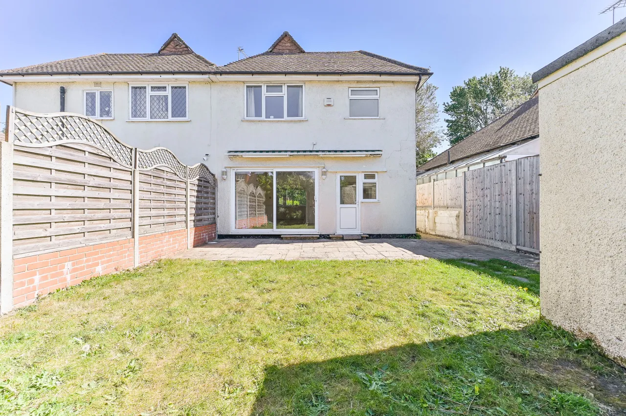 20 Cromwell Road, Worcester Park, photo 10