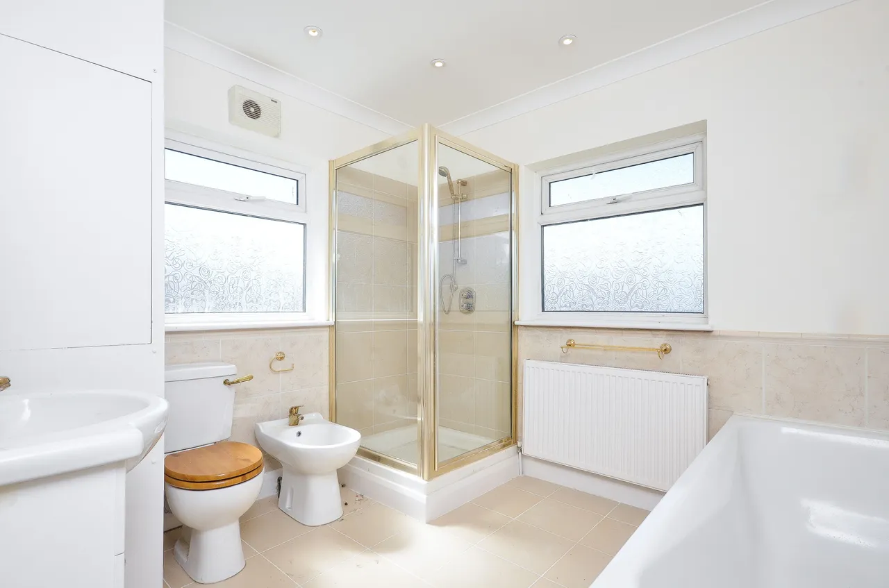 20 Cromwell Road, Worcester Park, photo 7