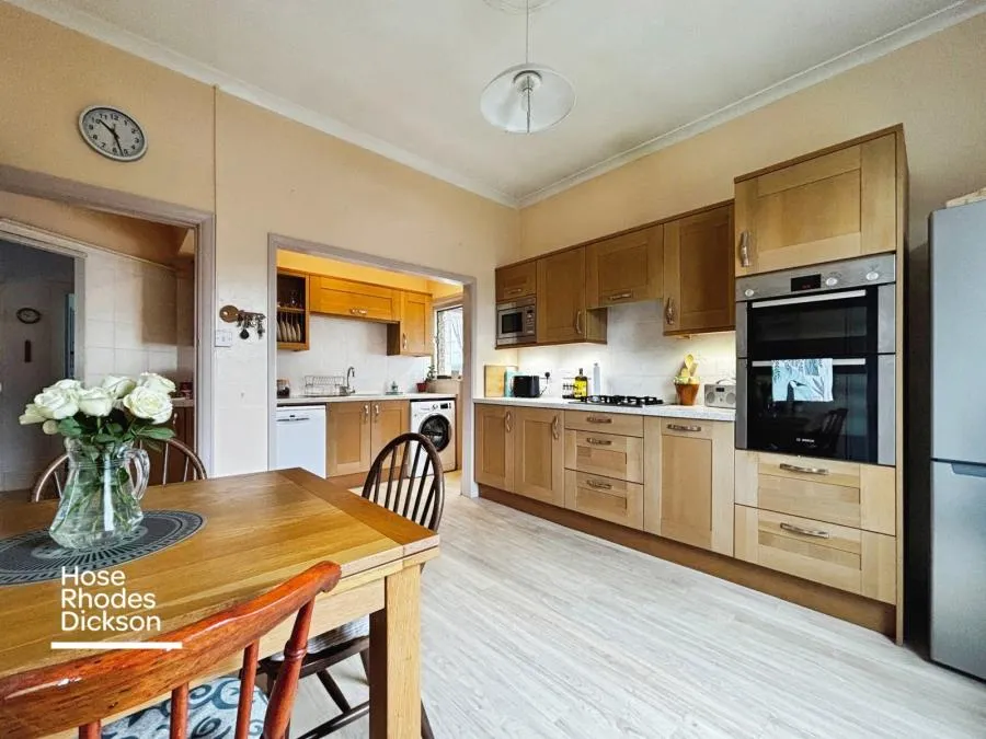 Heath Gardens, Sandown, PO36, photo 3