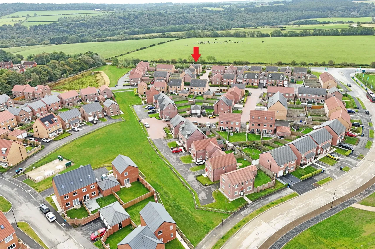 Ribblehead Road, Harrogate, HG3, photo 3