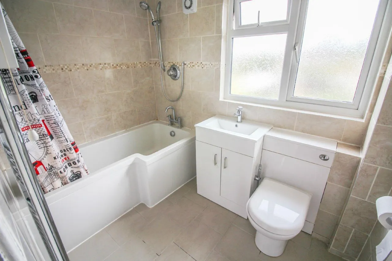 Dovehouse Croft, Harlow, CM20, photo 12