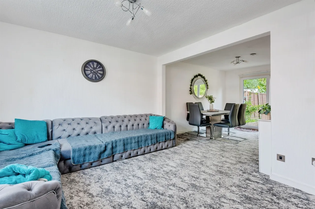 Porthleven Road, Brookvale, WA7, photo 5