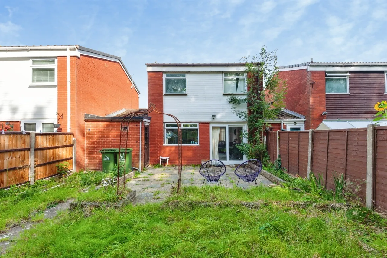 Porthleven Road, Brookvale, WA7, photo 16