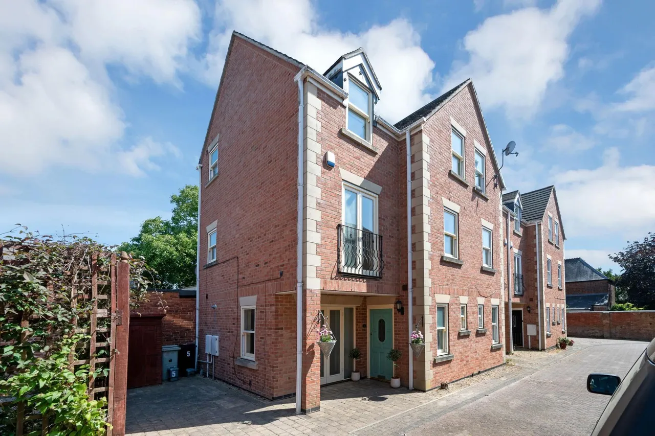 Furley Court, Oakham, LE15, photo 2
