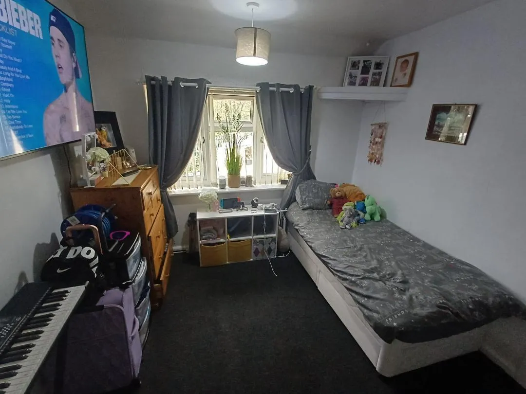 Dufton Approach, Leeds, LS14, photo 12