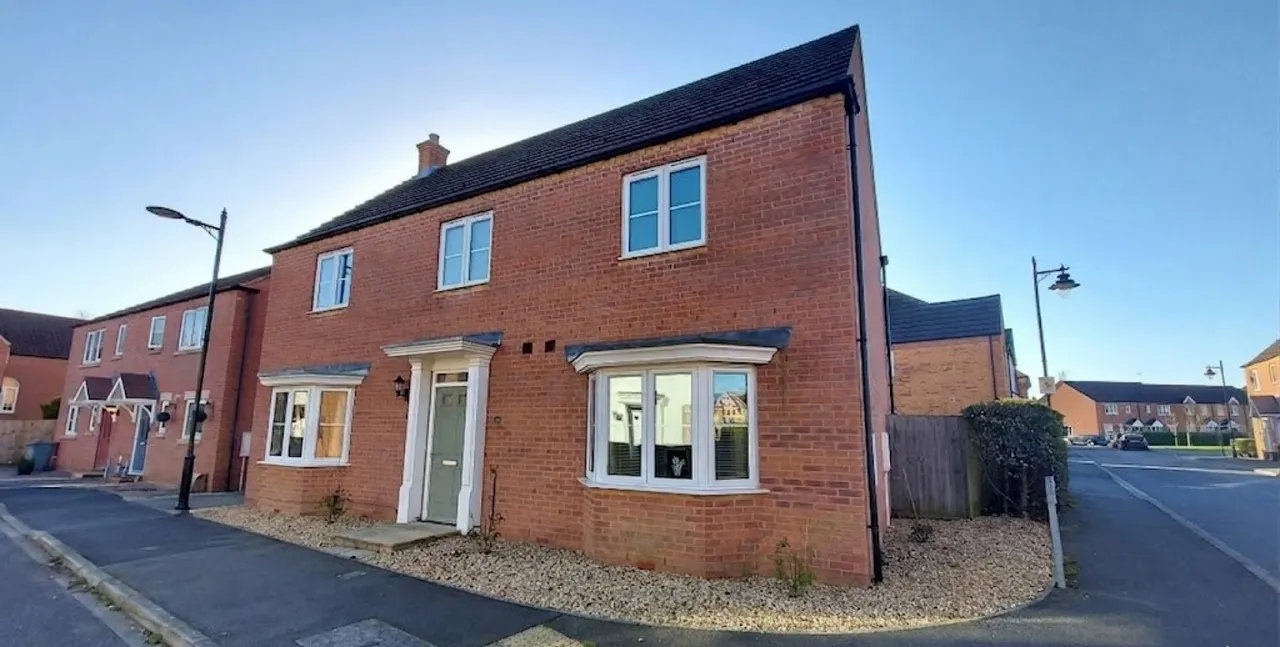 4 bed house for sale — Tilia Way, Bourne, PE10