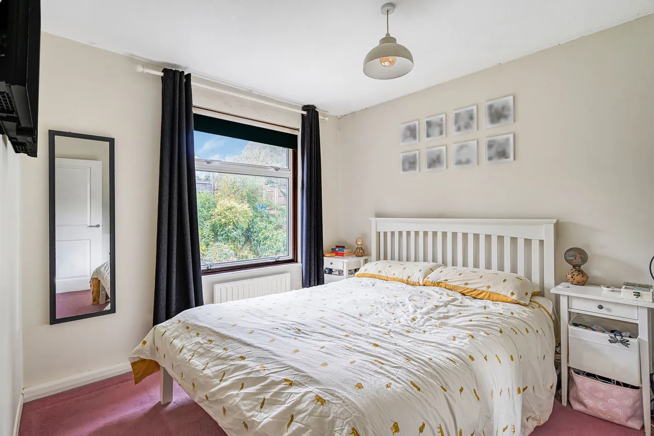 Arthur Close, Farnham, GU9, photo 5