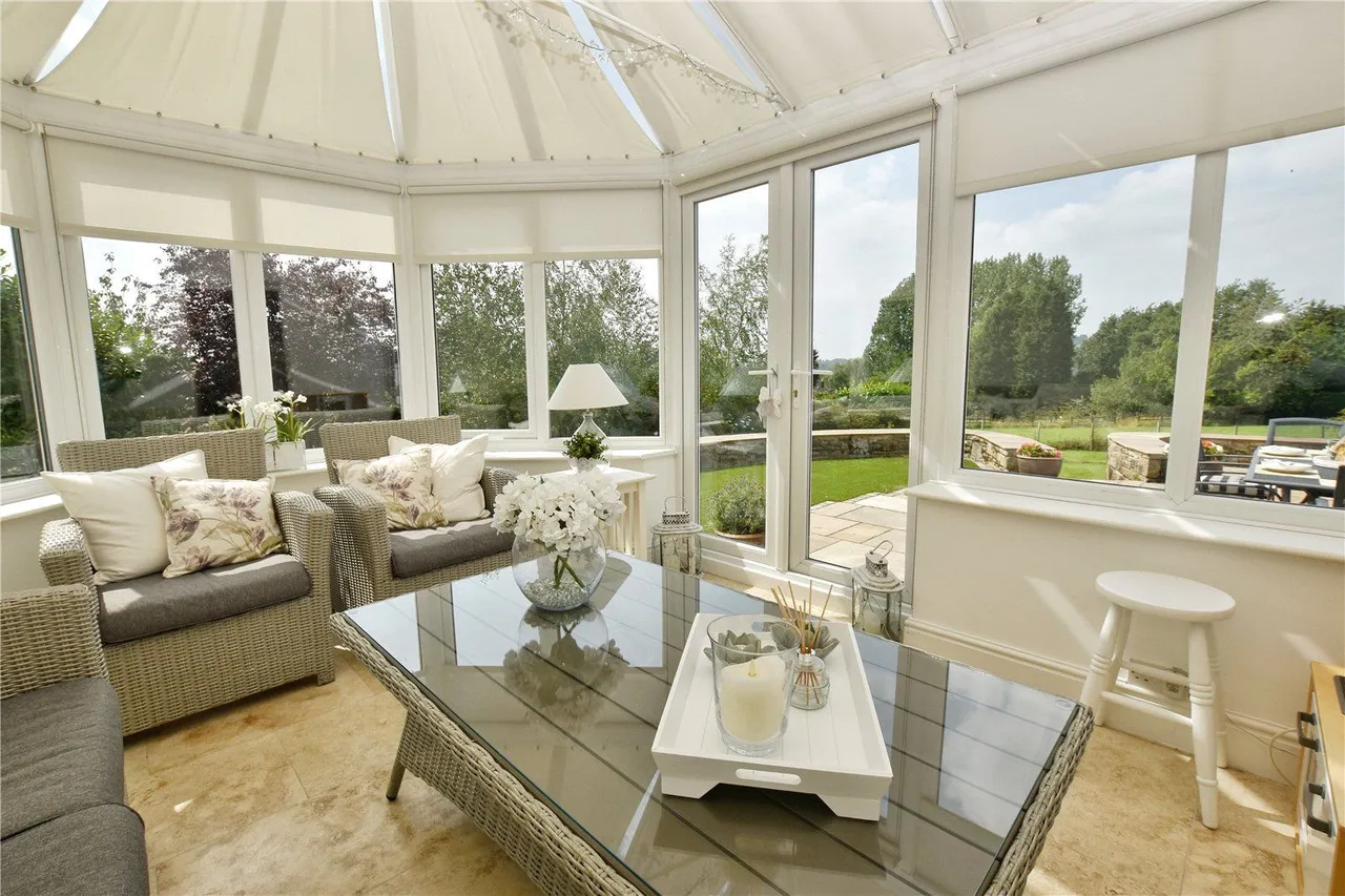 Long Lane, Glossop, SK13, photo 12