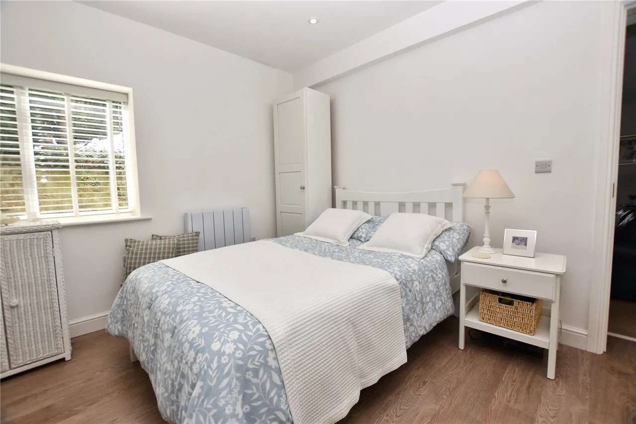 Long Lane, Glossop, SK13, photo 24