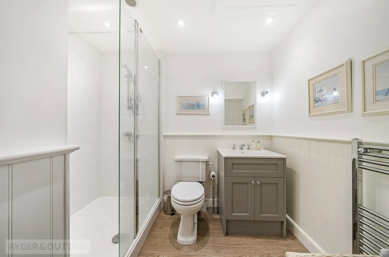 Long Lane, Glossop, SK13, photo 27