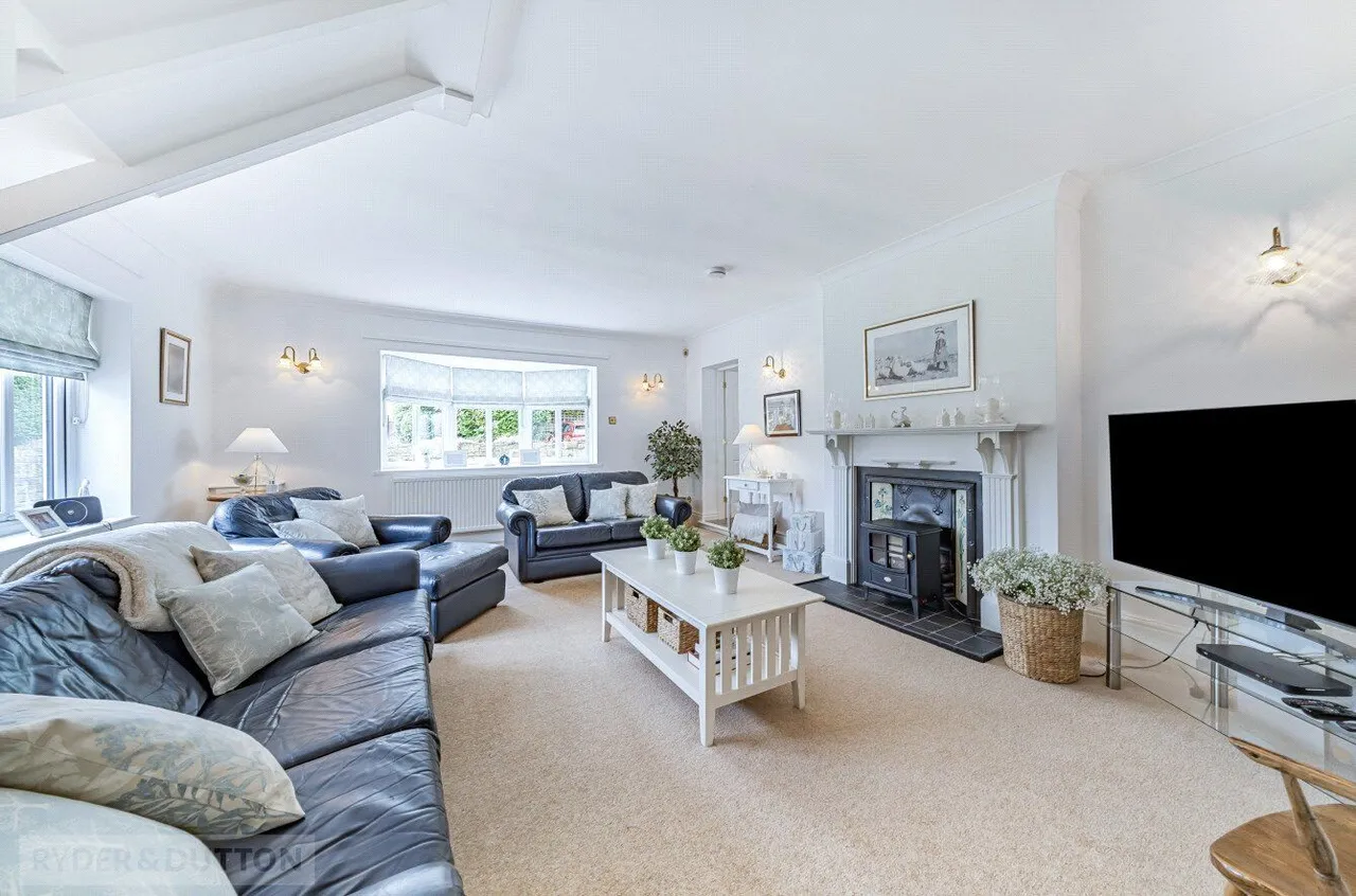 Long Lane, Glossop, SK13, photo 4