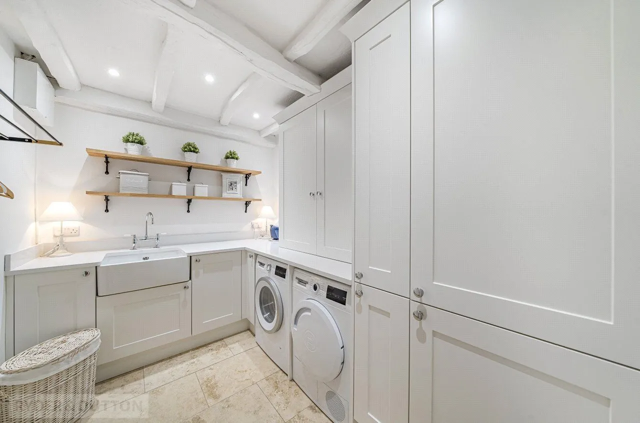 Long Lane, Glossop, SK13, photo 7