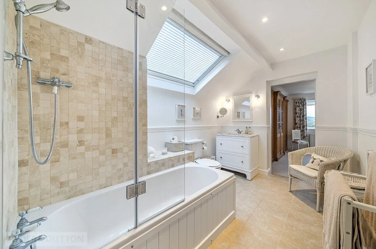Long Lane, Glossop, SK13, photo 23