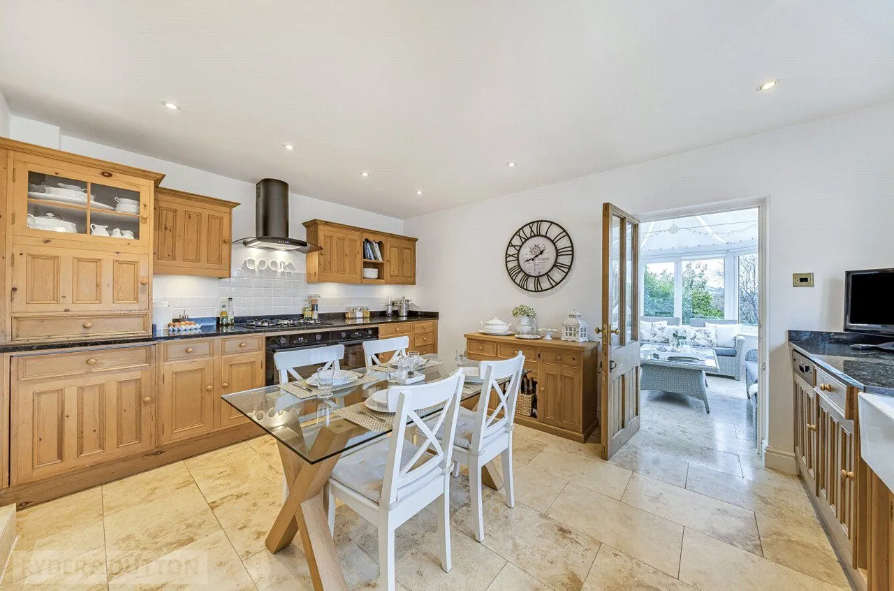 Long Lane, Glossop, SK13, photo 6
