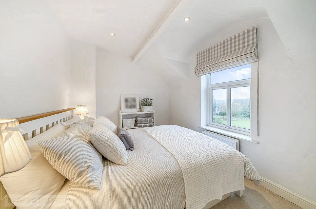 Long Lane, Glossop, SK13, photo 21