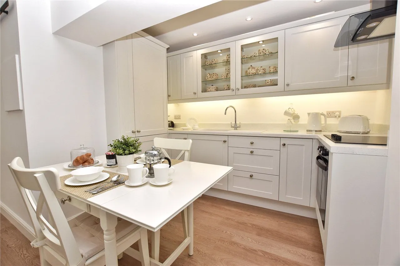 Long Lane, Glossop, SK13, photo 26