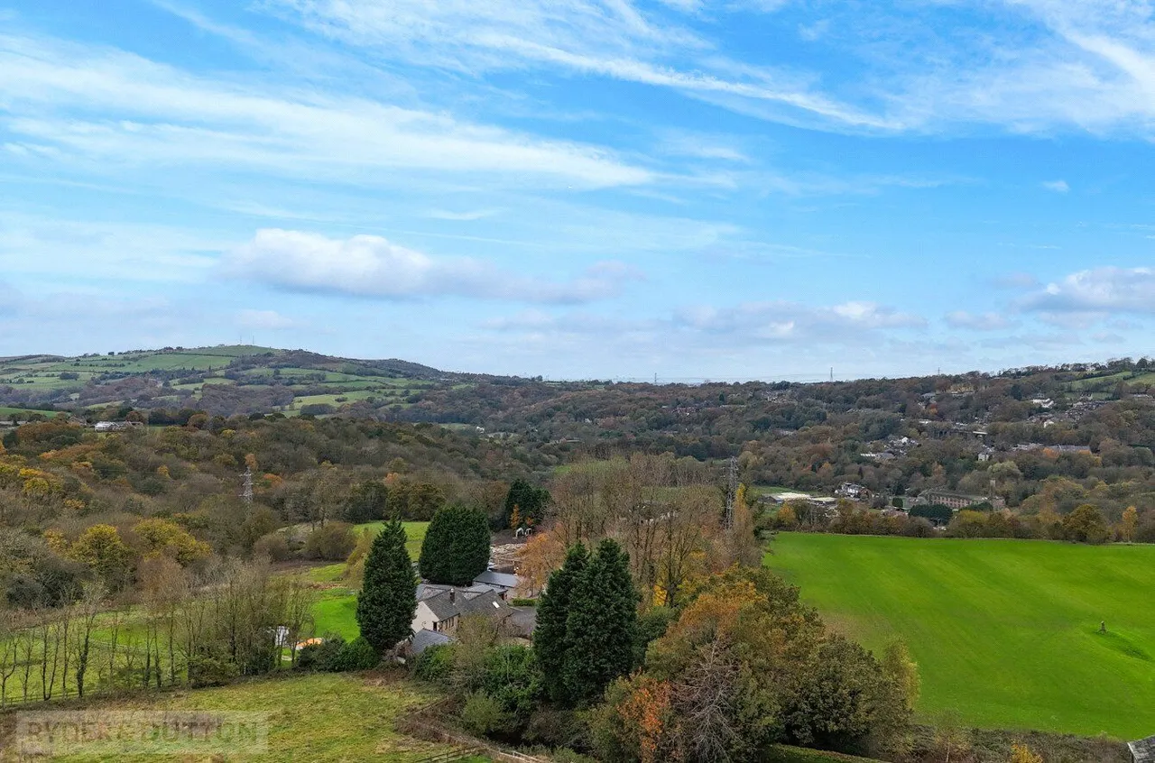 Long Lane, Glossop, SK13, photo 35