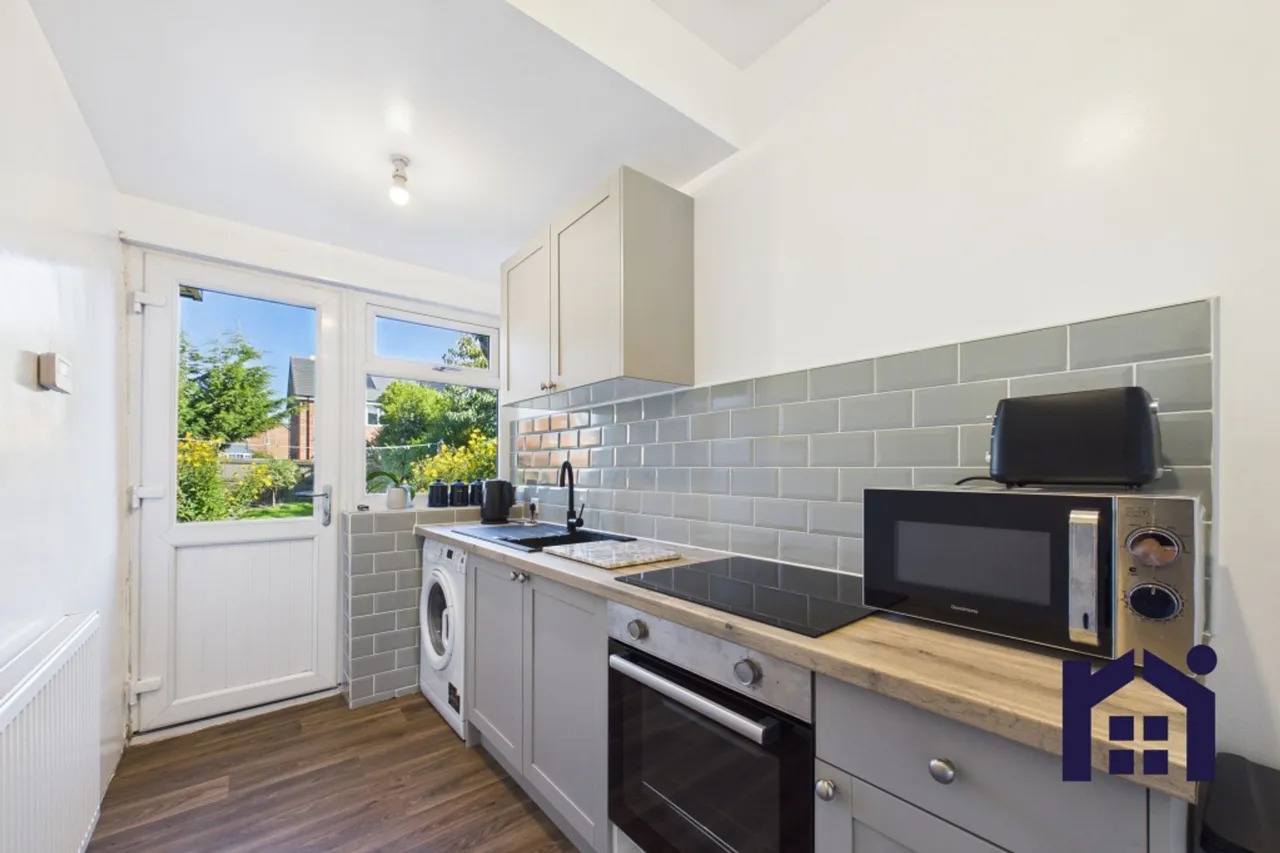 School Lane, Euxton, Chorley, PR7 6JL, photo 3