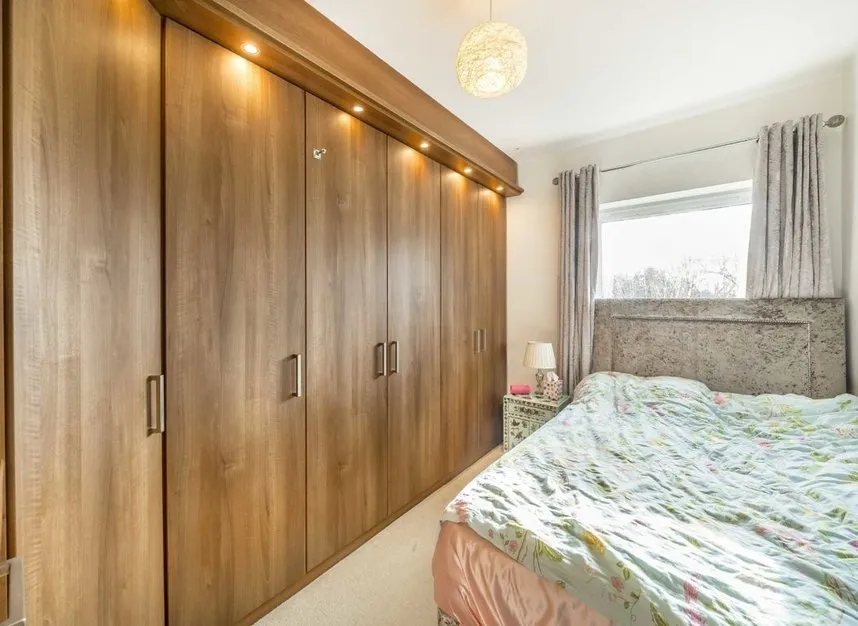 Ballards Lane, Finchley, N3, photo 5