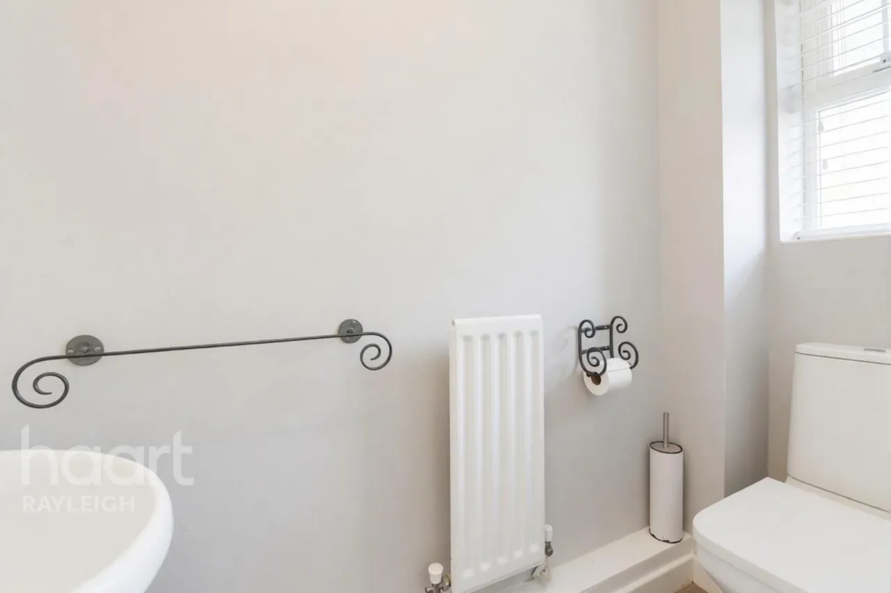 Grosvenor Road, Rayleigh, SS6, photo 9