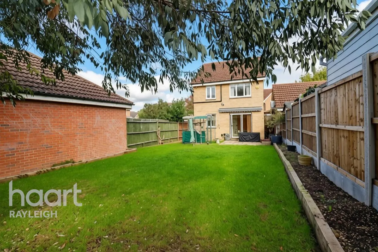 Grosvenor Road, Rayleigh, SS6, photo 19