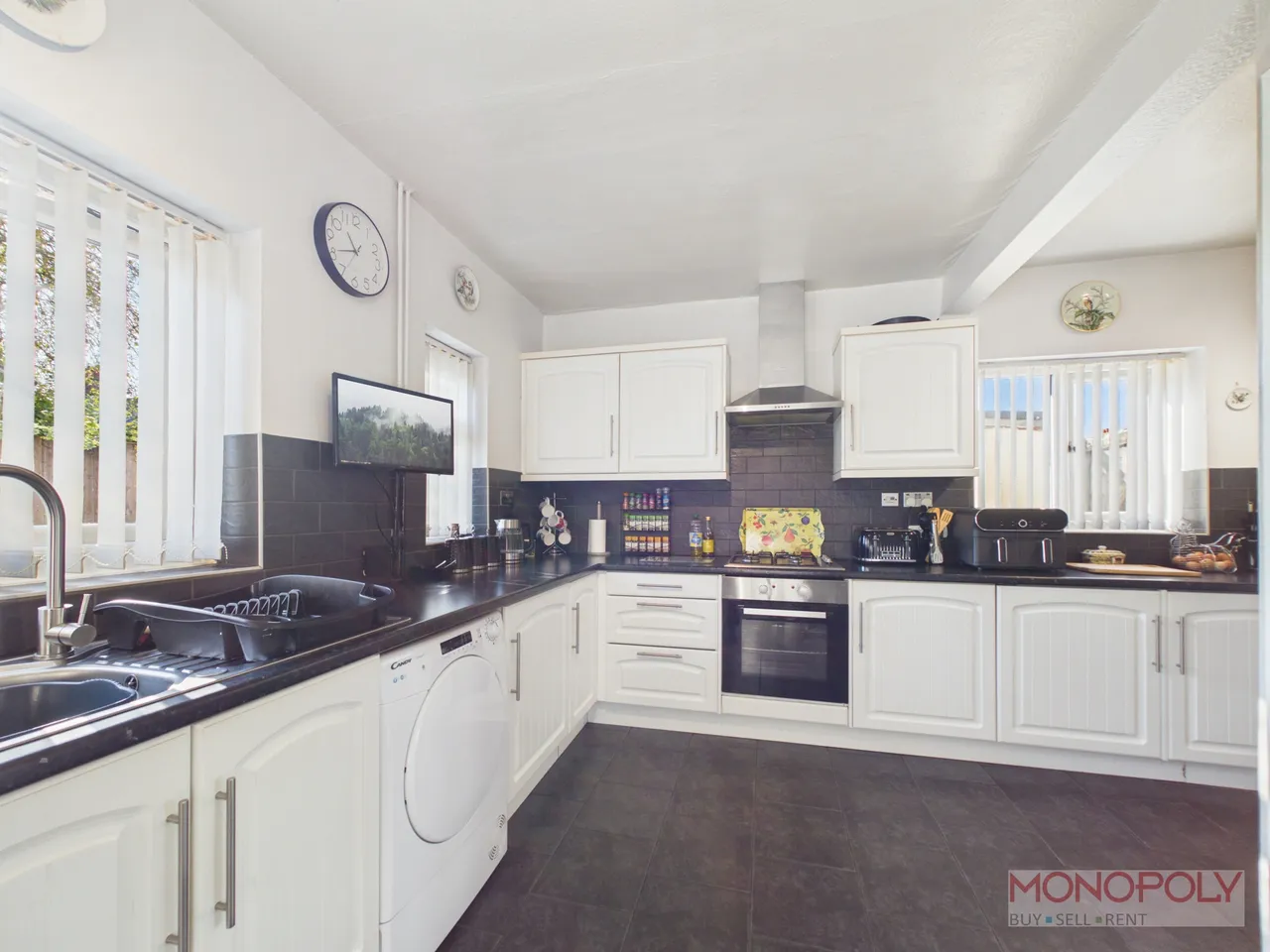 Fourth Avenue, Llay, LL12, photo 6